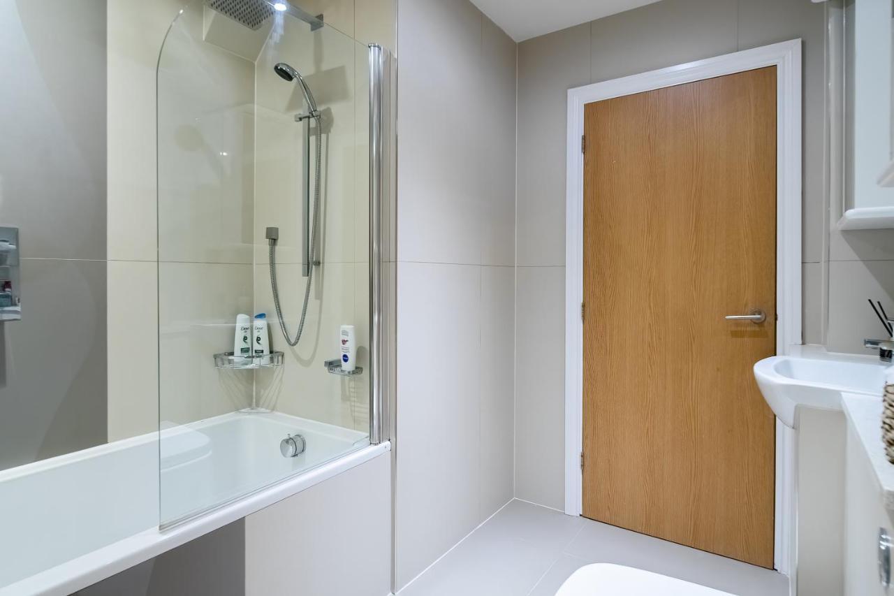 Chic 3 Bed Apartment Near London Bridge With Balcony Extérieur photo